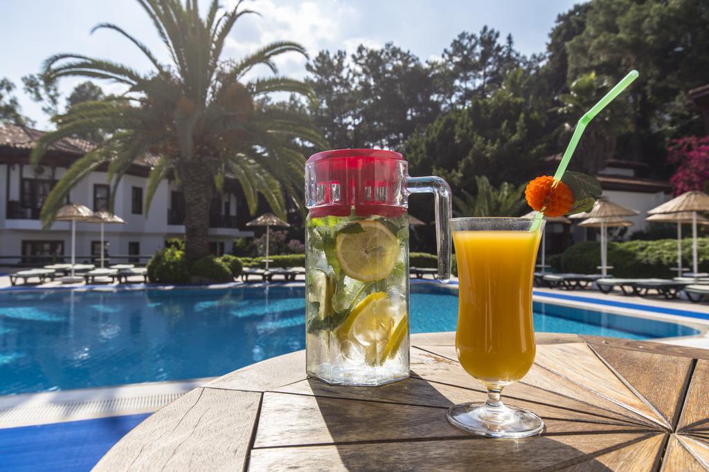 אקיאקה Yucelen Hotel מראה חיצוני תמונה